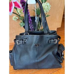 Prada Vitello Daino black LEATHERSide Pocket Tote(u100